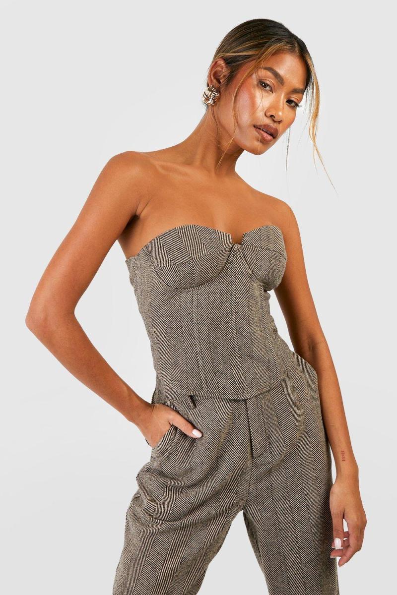 Корсет «ялинка» в тон