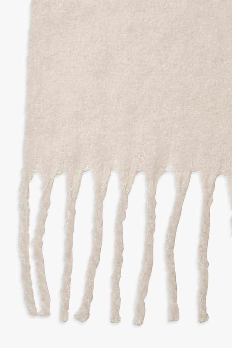 Масивний оверсайз шарф з бахромою