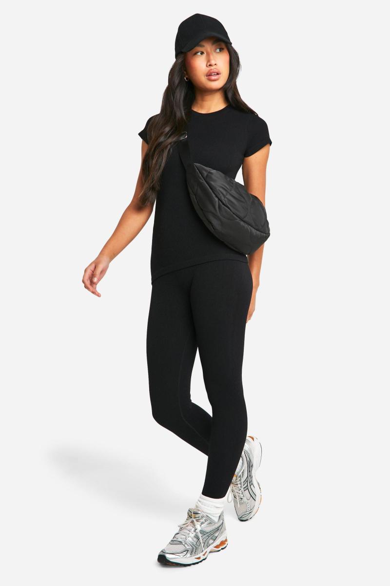 Безшовні контурні легінси в рубчик