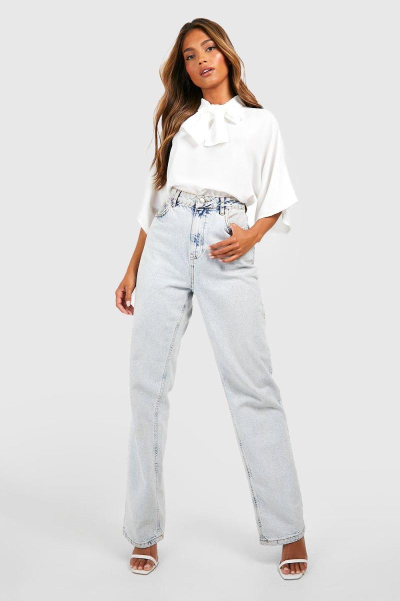 Блуза з розкльошеними рукавами кольору слонової кістки