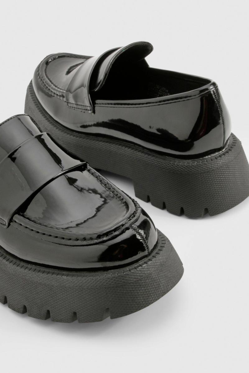 Лофери на платформі з лакованою масивною підошвою і трусами