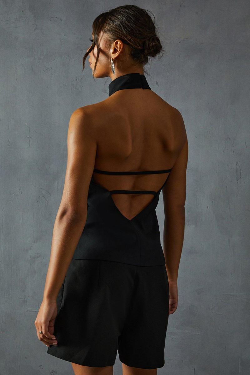 Діаманте лук обробка на халтернек без спини довгих ліній