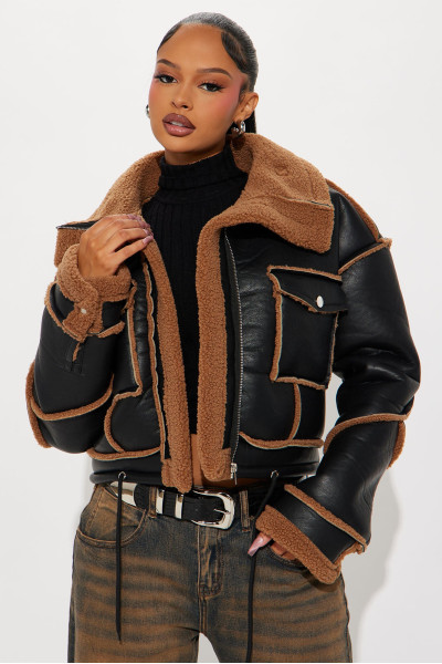 Шкіряна куртка з овчини для прогулянок