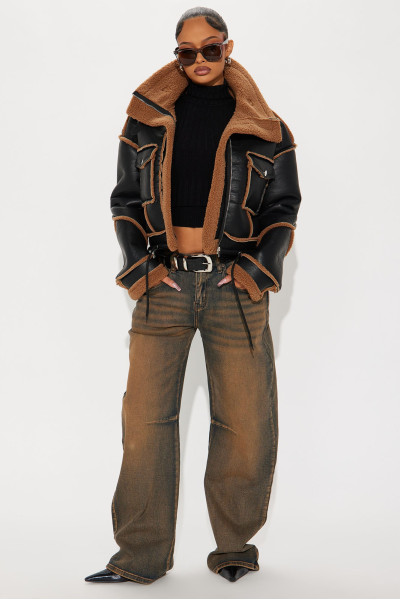 Шкіряна куртка з овчини для прогулянок