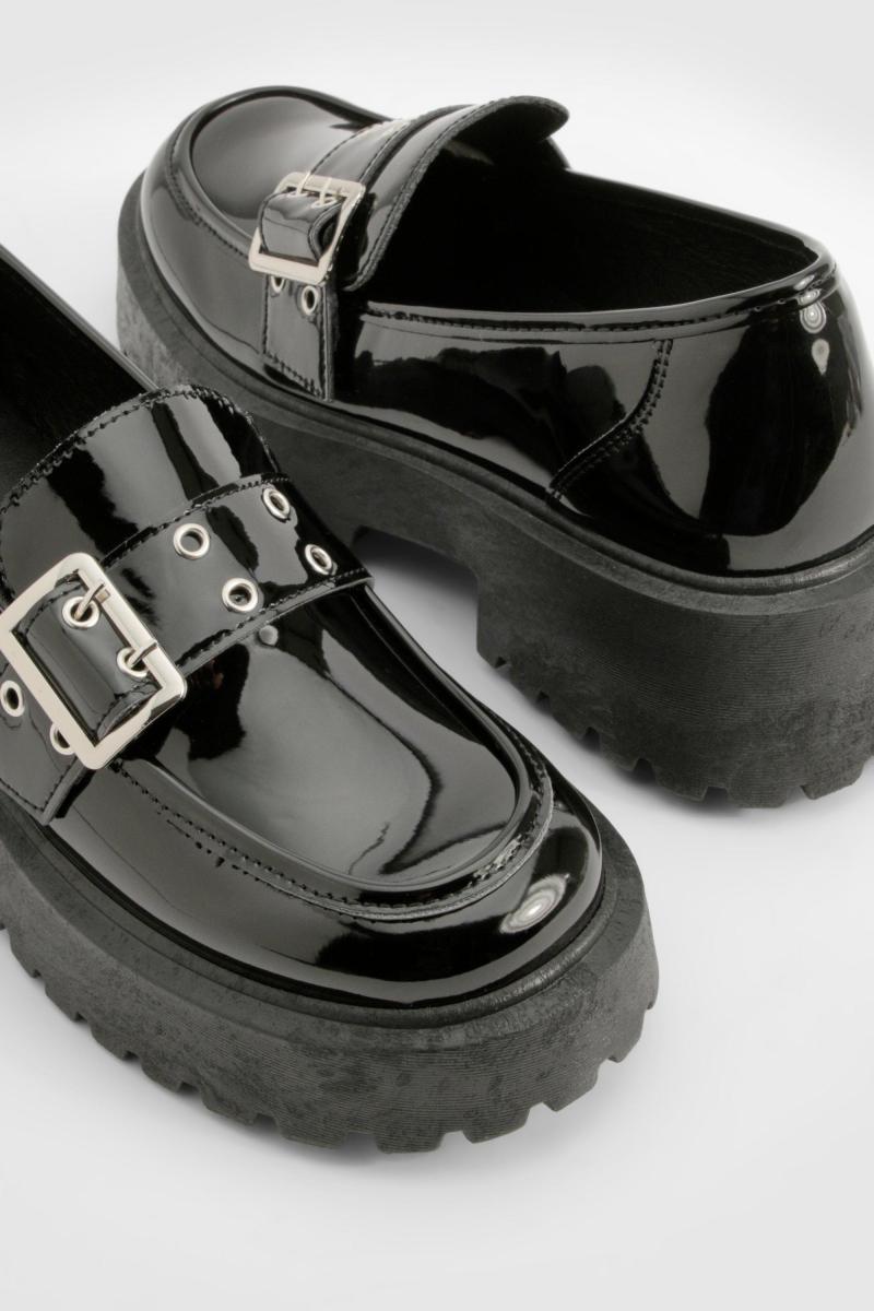 Лофери з лакованою пряжкою на масивній підошві