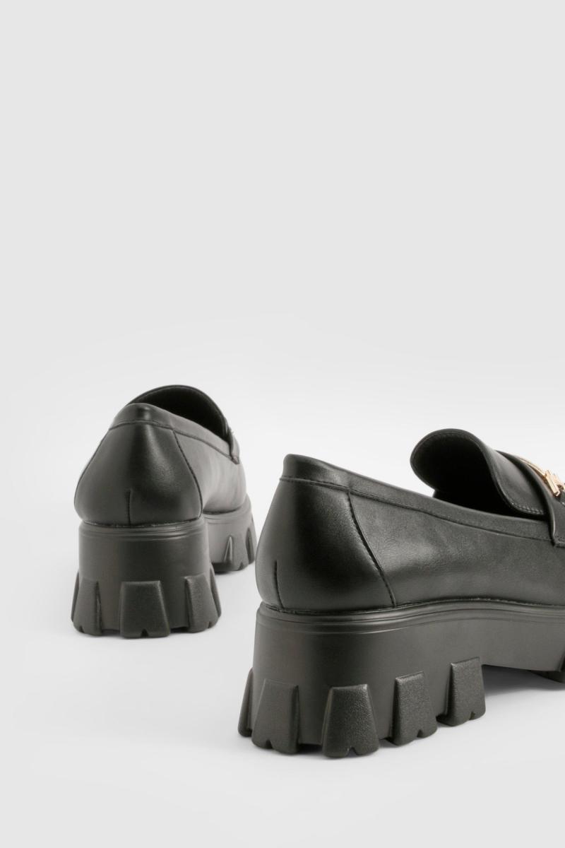 Лофери з широким кроєм і масивною підошвою