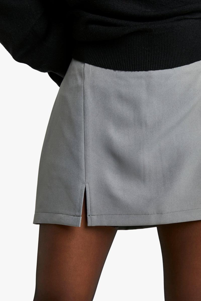 Розділений Hem Mini Skort