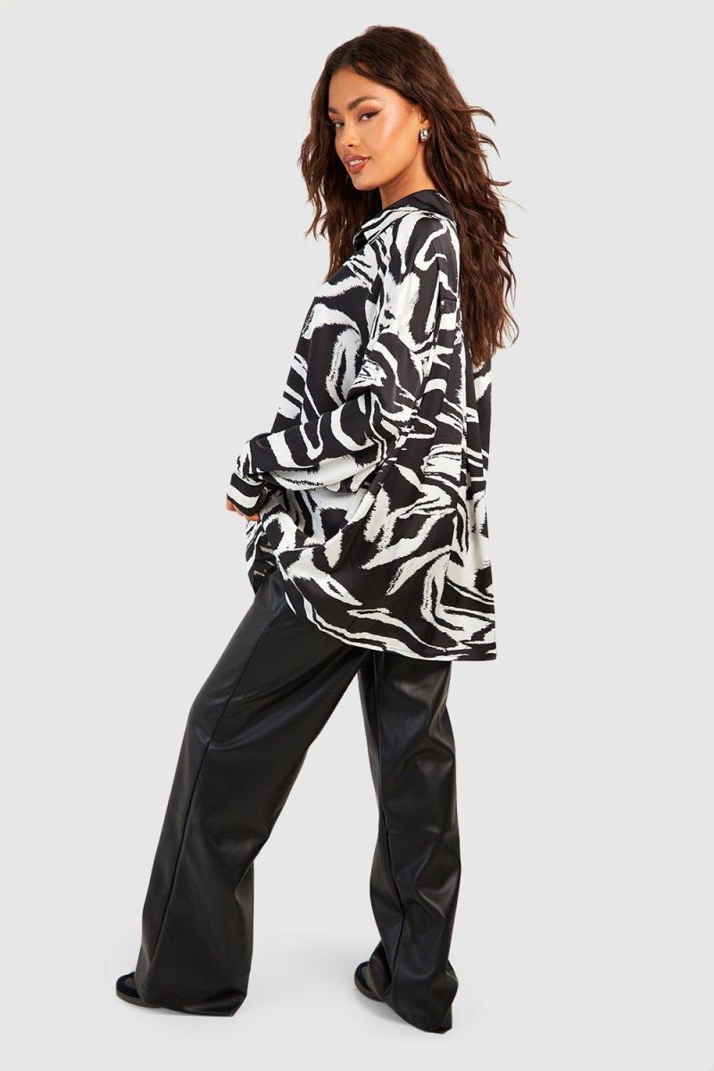 Атласна сорочка з абстрактними плечима з тваринами