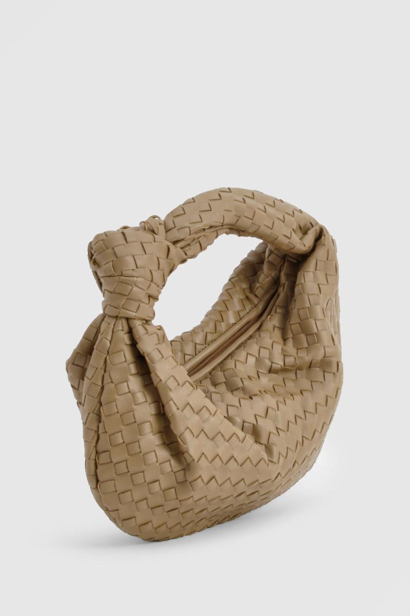 Плетена сумка з ручкою