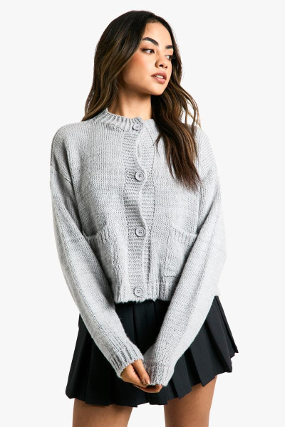 М'який в'язаний кардиган на ґудзиках