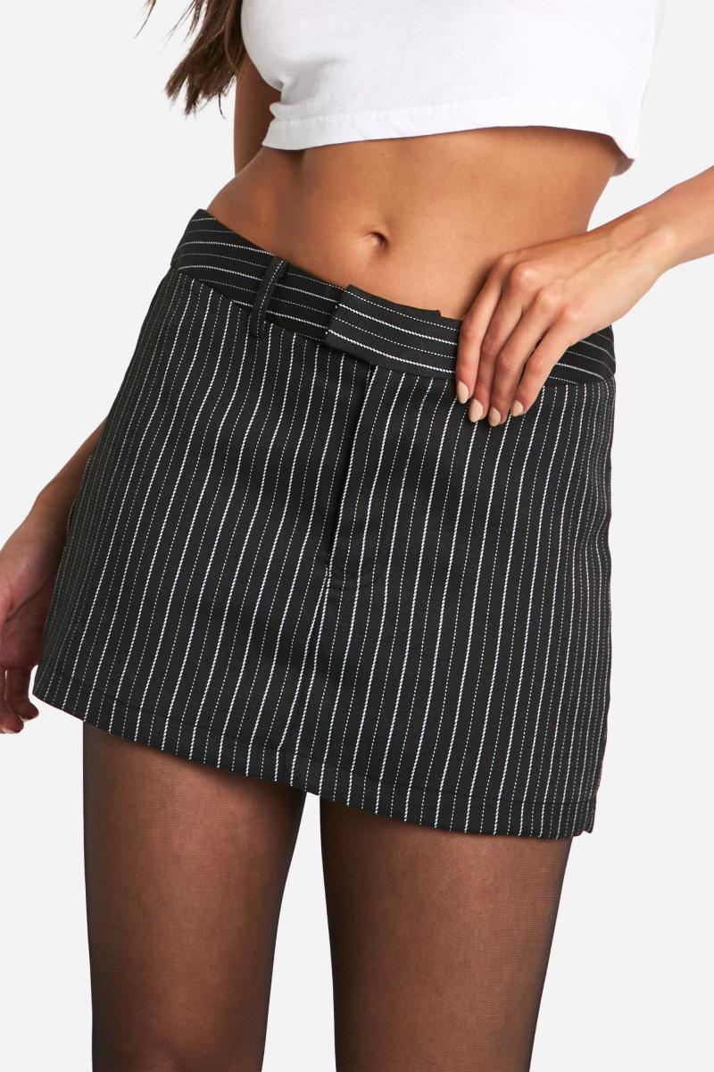 Шорт у тонку смужку
