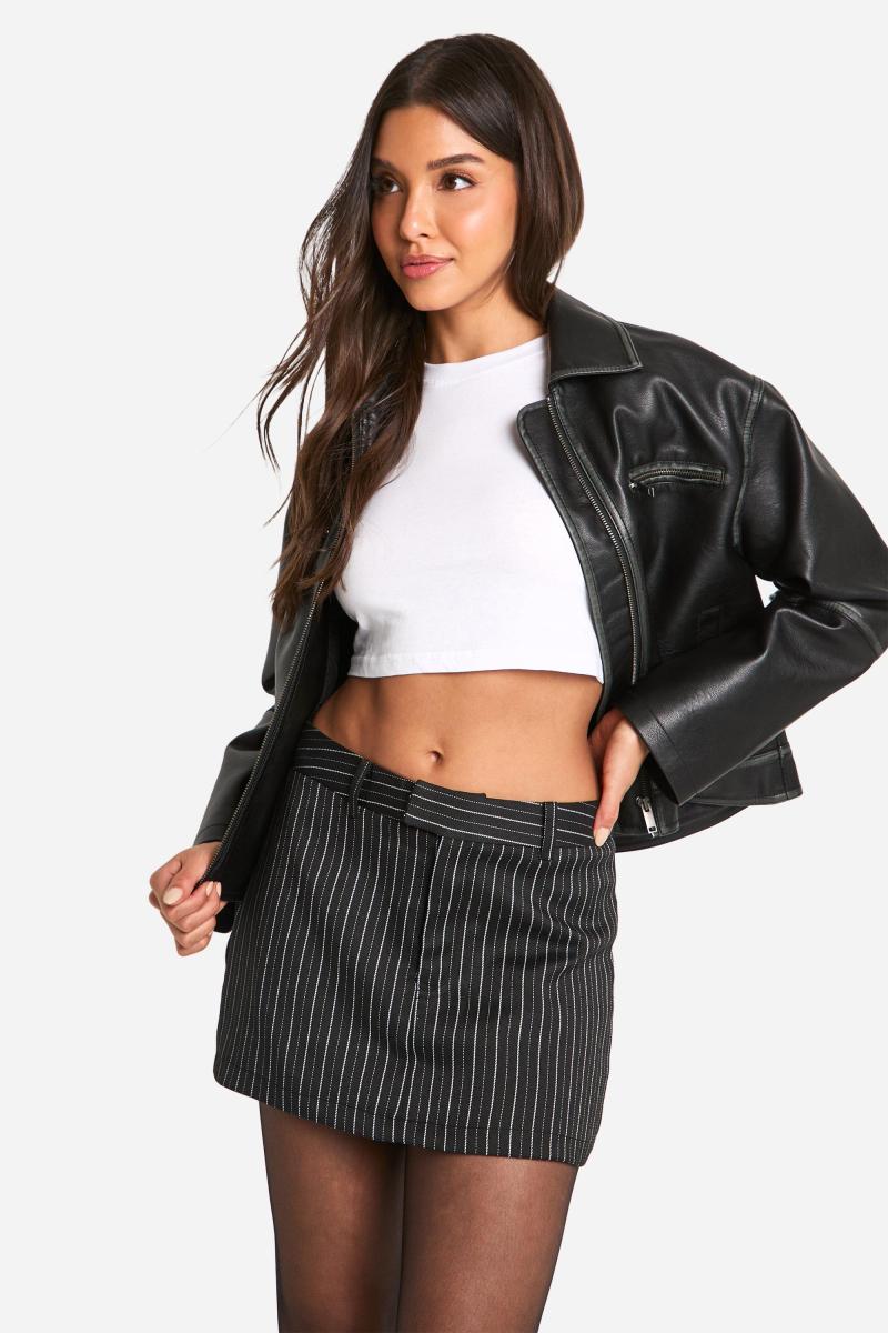 Шорт у тонку смужку