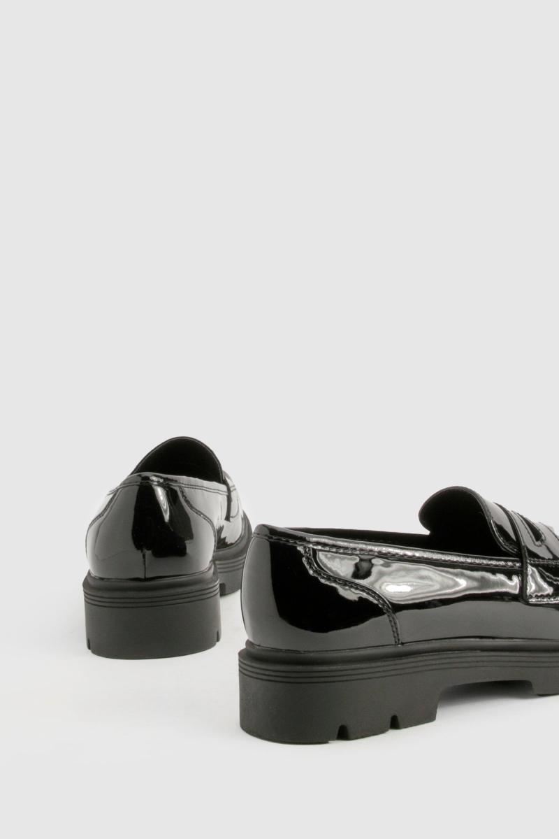 Лаковані масивні лофери