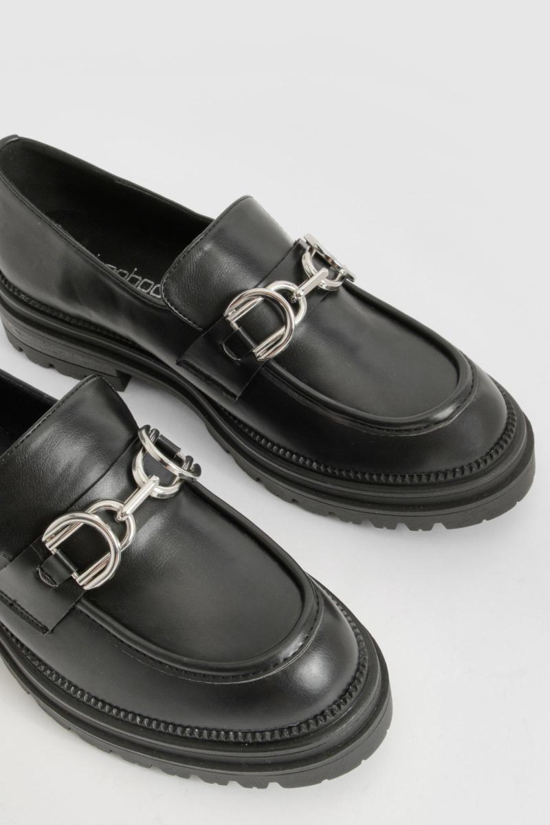 Масивні лофери з металевою обробкою