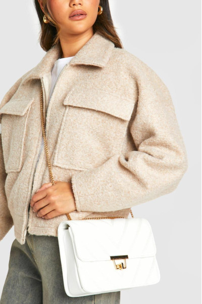 Стьобана сумка на ланцюжку через плече зі штучної шкіри