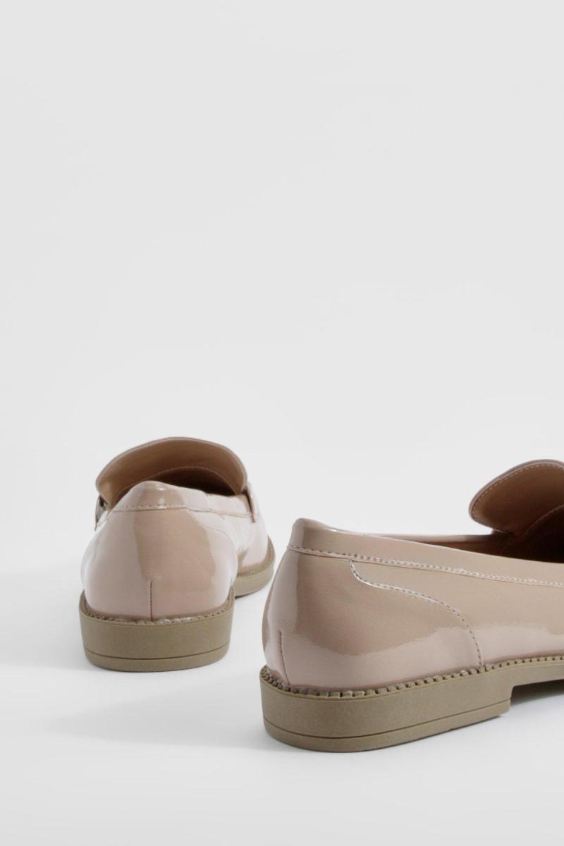 Лакові лофери з широким ланцюжком