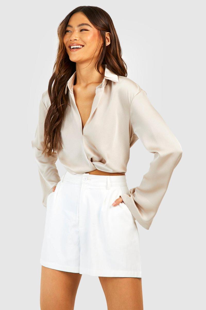 Кремова сорочка з атласною драпіровкою