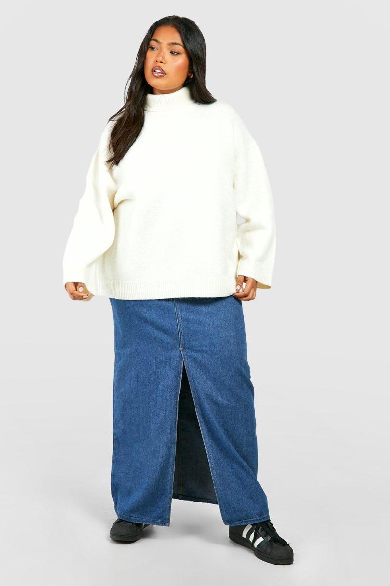 Плюс м'який трикотажний джемпер з горловиною