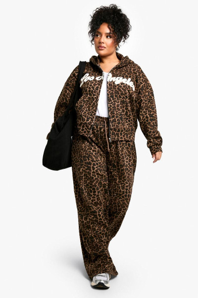 Плюс All Over Leopard Straight Leg Jogger