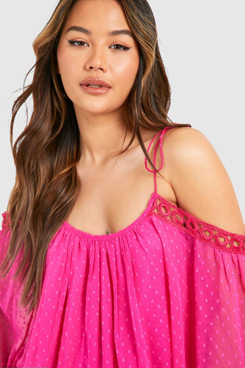 Білий сітчастий топ із заниженими плечима