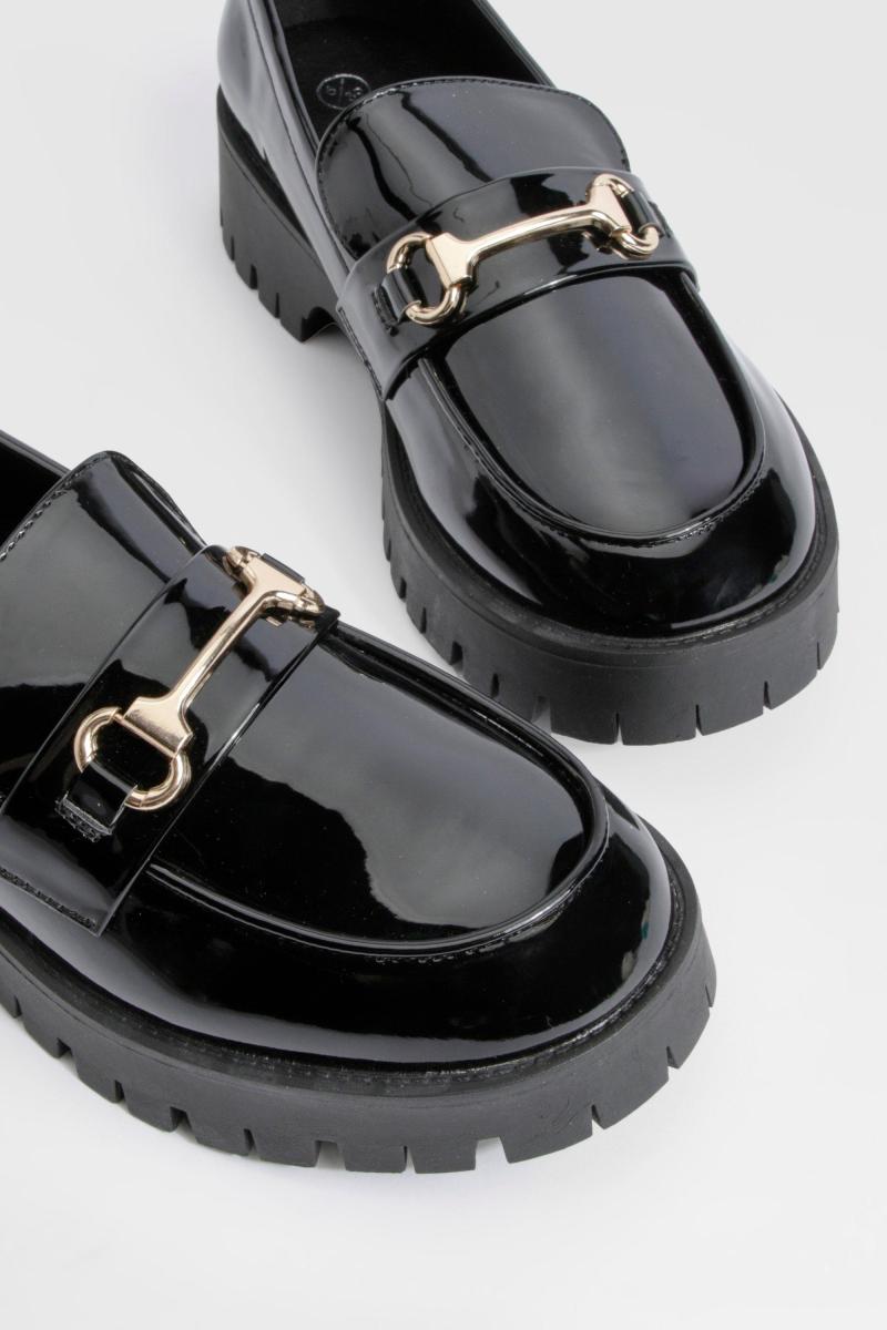 Широкі лаковані лофери з масивною Т-подібною штангою