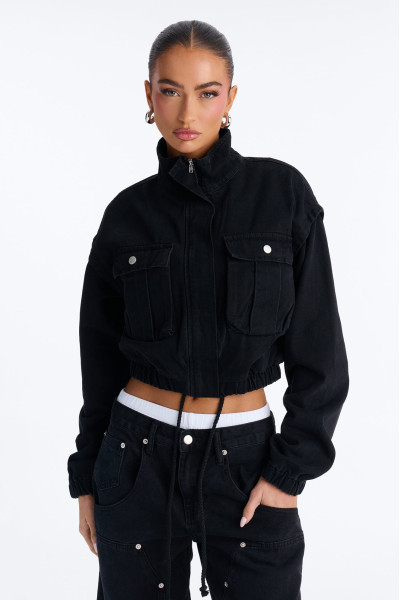 Укорочена джинсова куртка-бомбер 