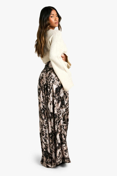 Атласна максі-спідниця з розмитим принтом