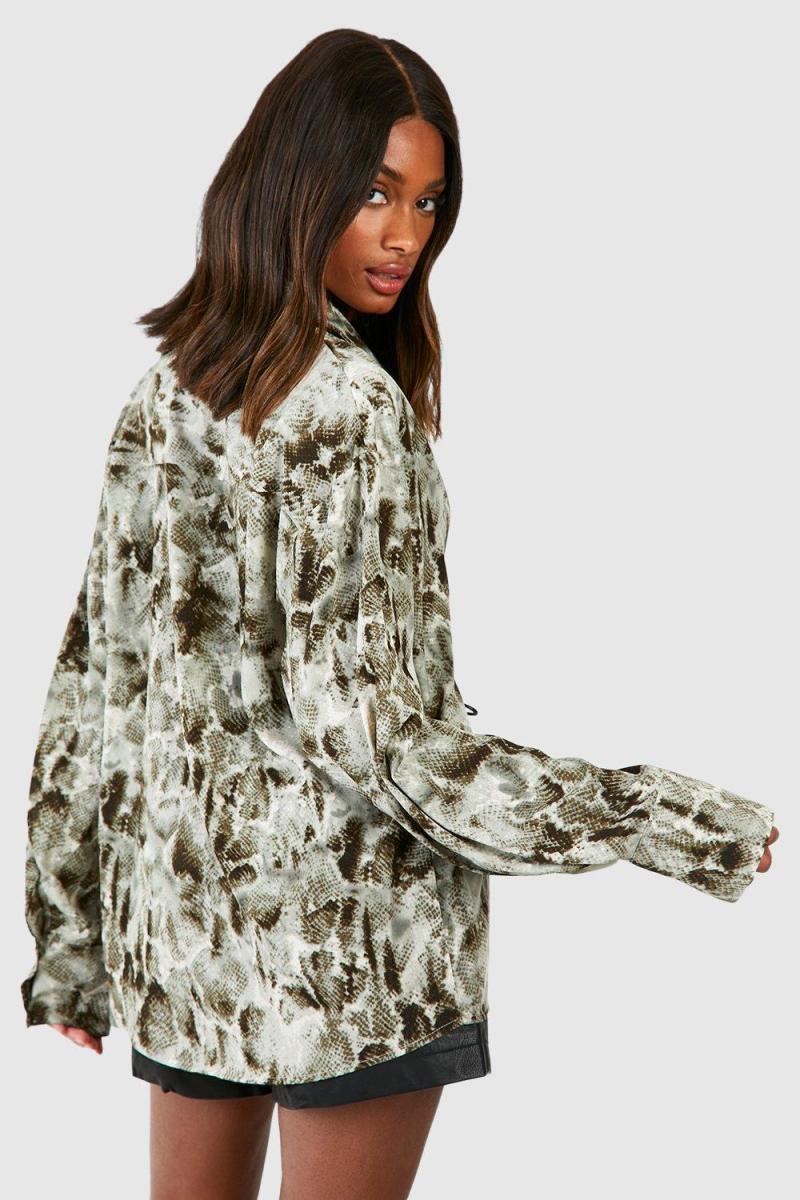 Шифонова сорочка зі змійковим принтом