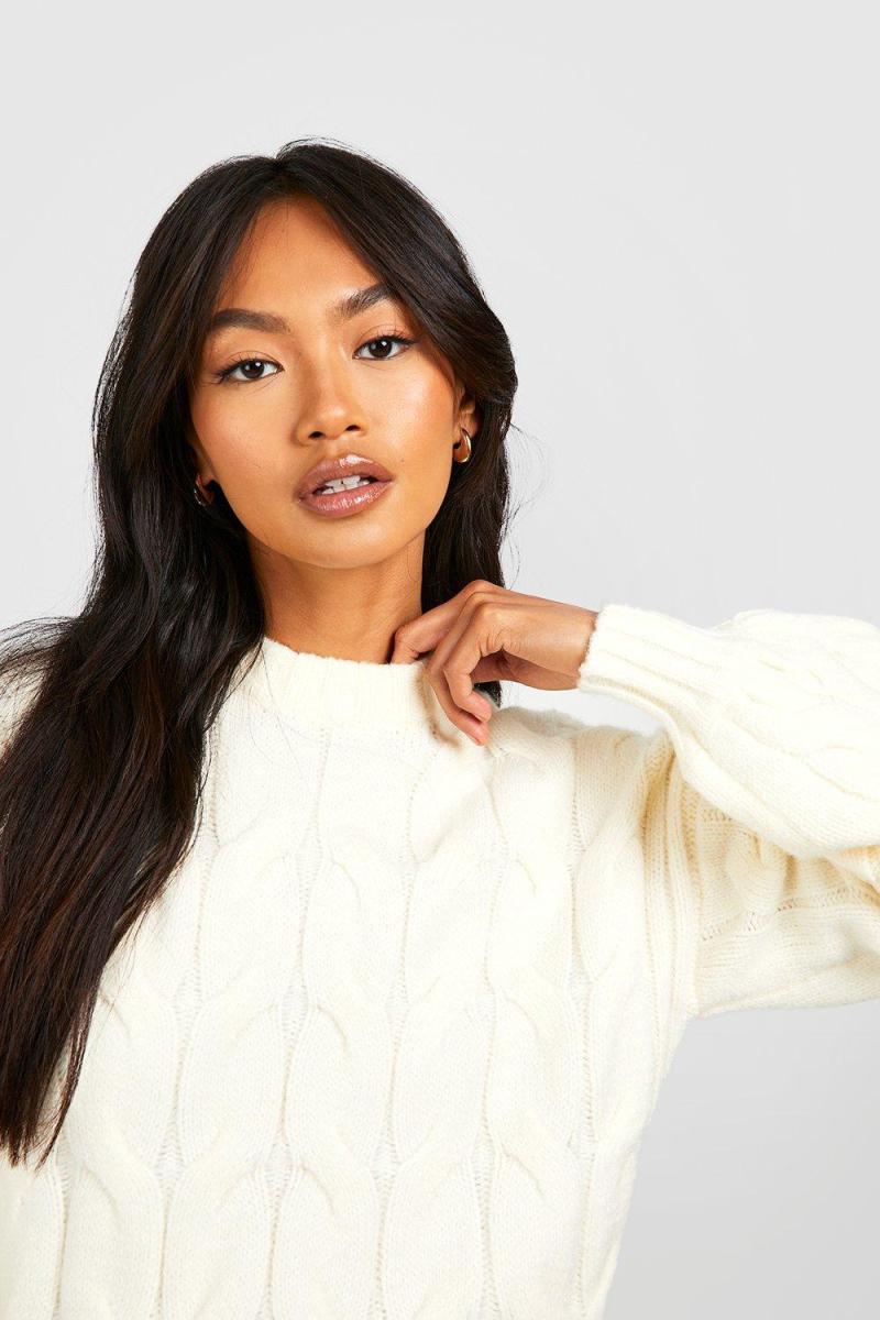 Масивний м'який в'язаний джемпер