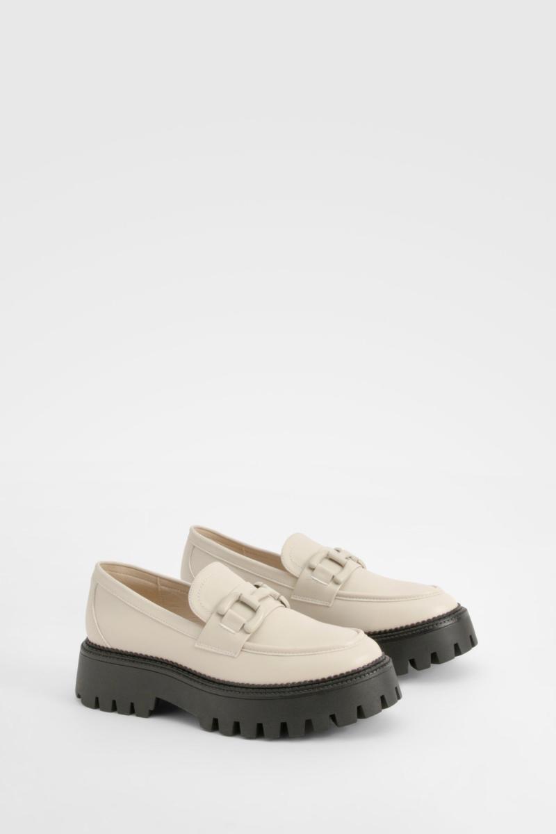 Лофери з масивним металевим оздобленням